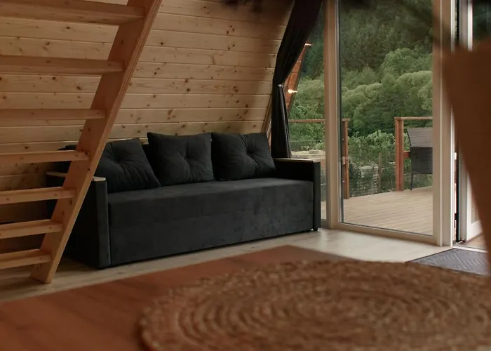 Skala House * Skole